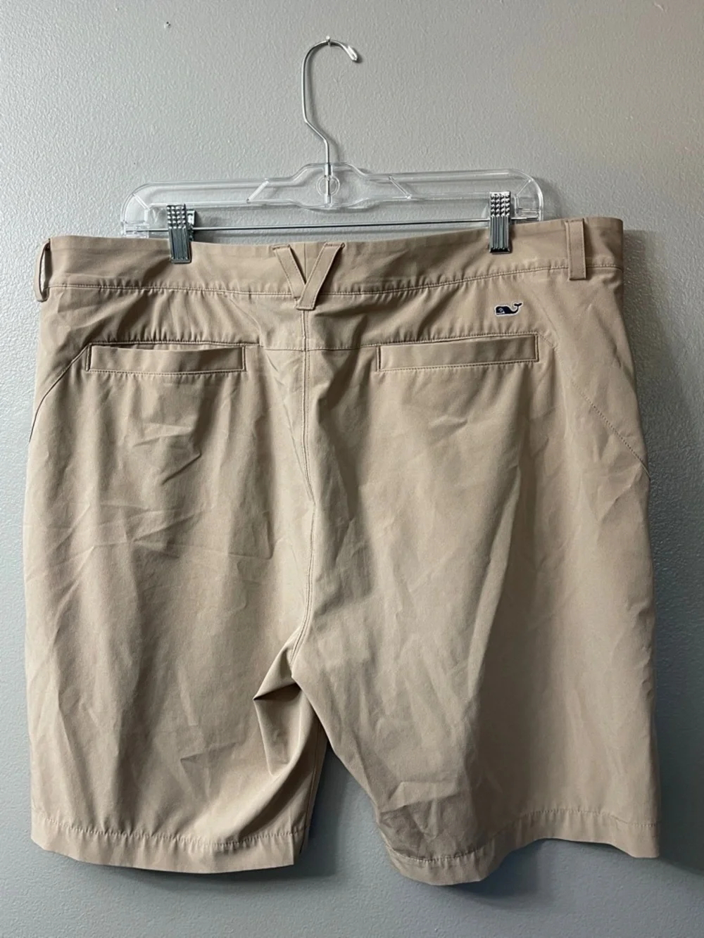 vineyard vines fairway shorts tan golf shorts Men's Tan Shorts 38 - Picture 3 of 6